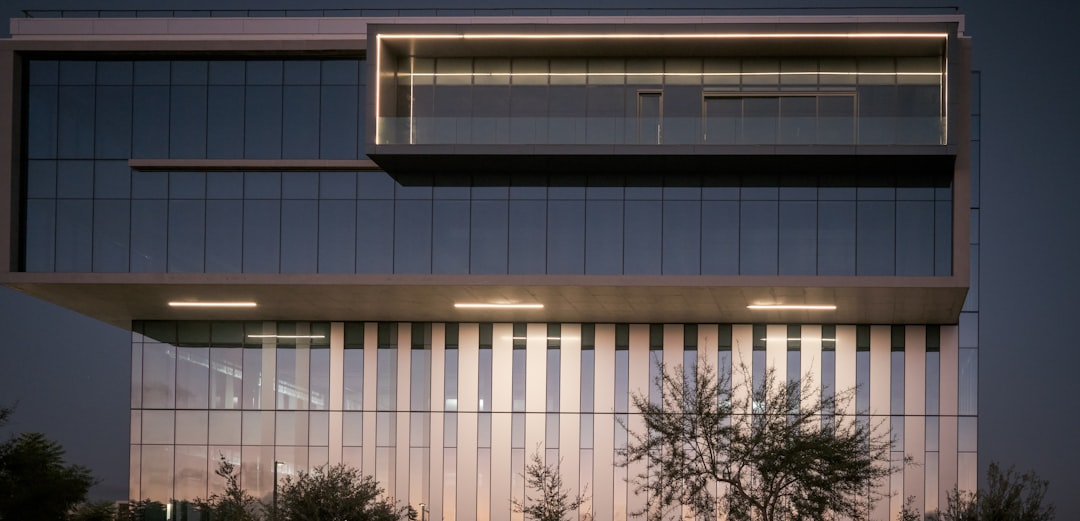 LEC vs TAC マンション管理士・管業W合格コース徹底比較【2026年版】価格・合格率・サポー 解説