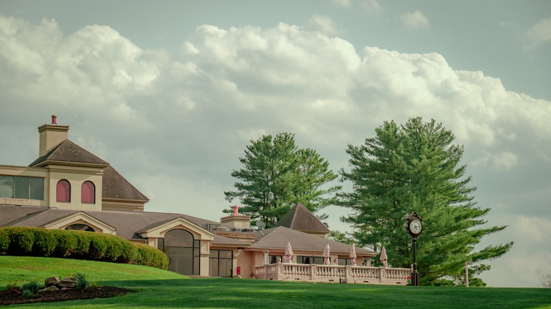 【判例解説】借地権と建物登記の対抗要件｜借地人保護のポイントを宅建士が解説