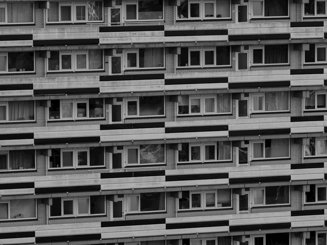 【判例解説】建物賃貸借の正当事由と明渡し請求｜借地借家法28条の判断基準を徹底解説