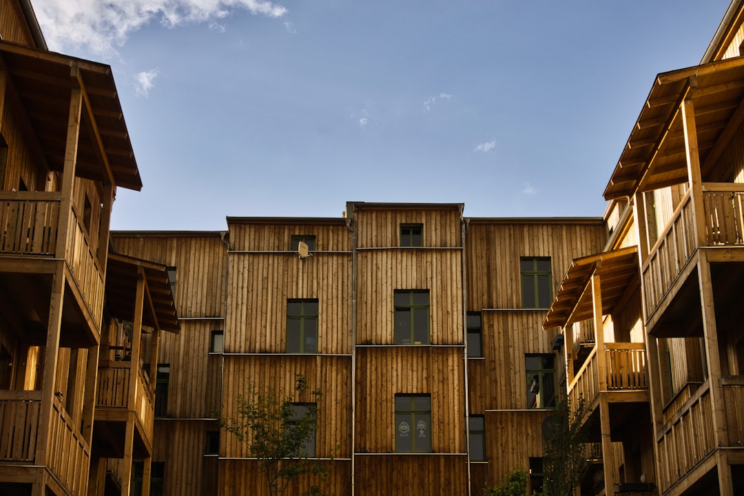 一棟アパート経営入門｜購入から管理・収益最大化まで実務経験から学ぶ完全ガイド