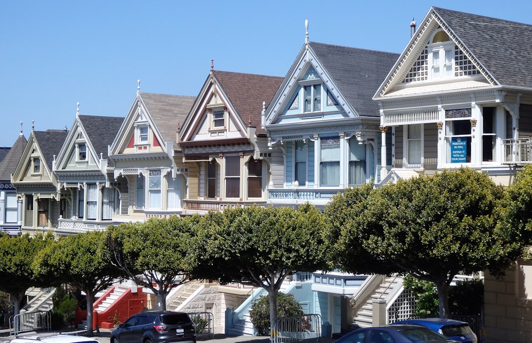 不動産買取と仲介の違い｜スピード売却・確実売却・高値売却のどれを選ぶか完全比較