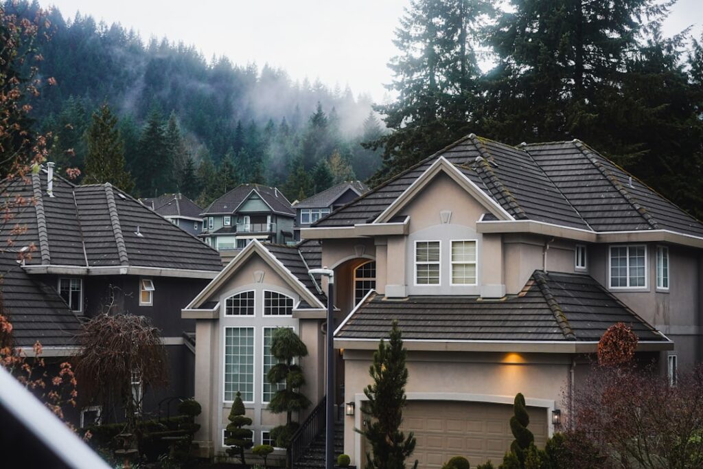 相続不動産の活用法｜売却・賃貸・空き家放置のリスクと最適な選択