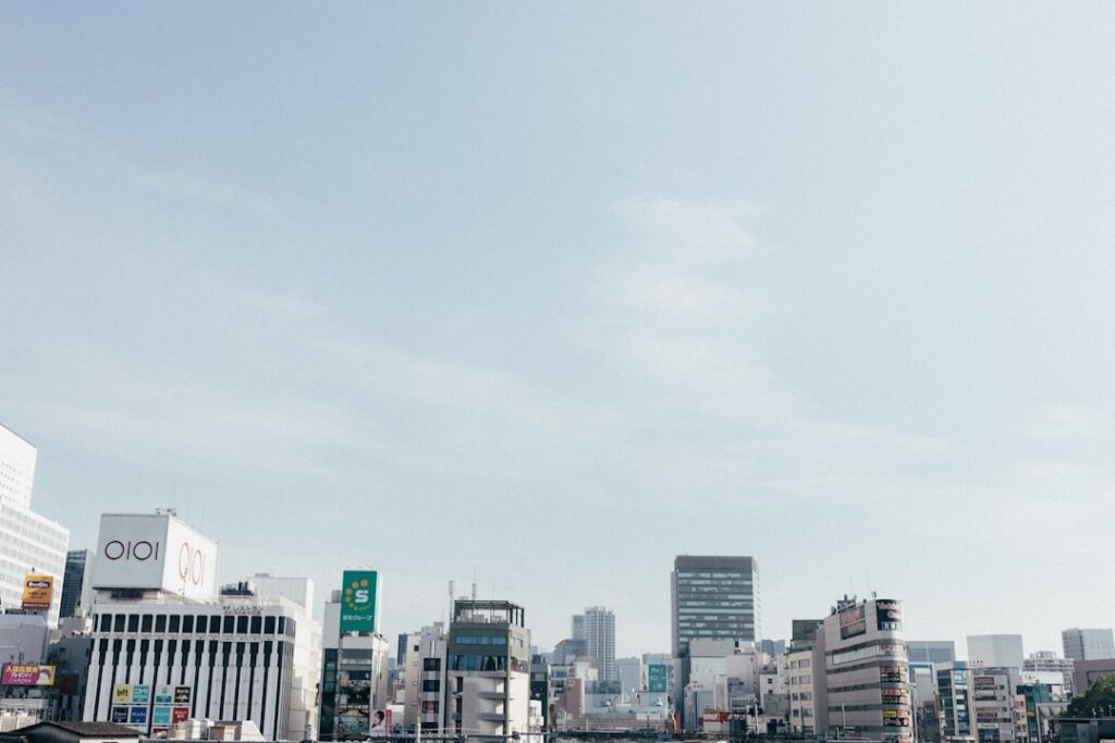 月極駐車場vs時間貸しどちらが得か｜収益・管理コスト徹底比較【2026年版】