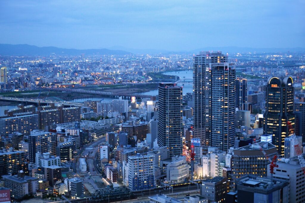 サラリーマン大家の税金対策完全ガイド｜青色申告・減価償却・経費の最大活用