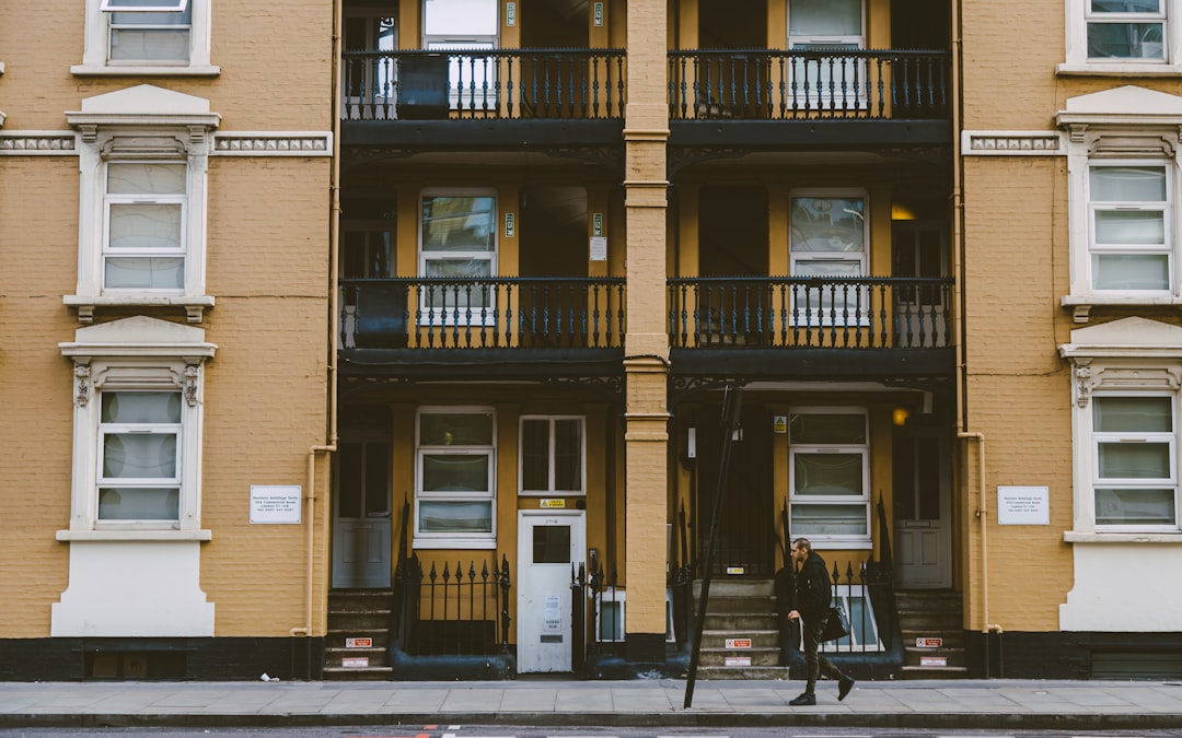 アパート経営の始め方完全ガイド｜物件選び・融資・管理・収支計画の全ステップ 解説