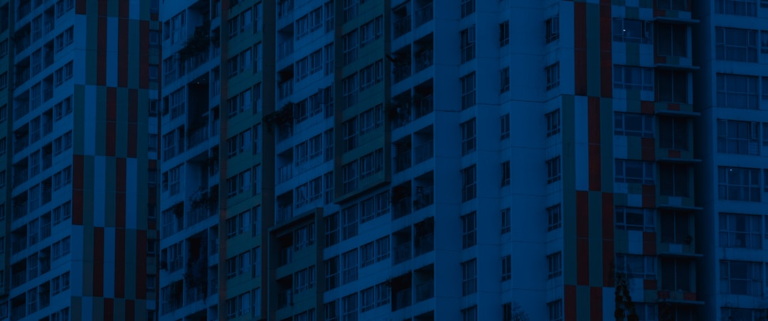 不動産売却の相場調べ方完全ガイド｜公示価格・成約事例・一括査定で正しい市場価格を把握する