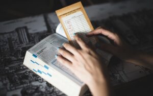 住み替え（買替え）の流れ完全解説【2026年版】売り先行vs買い先行を宅建士が徹底比較