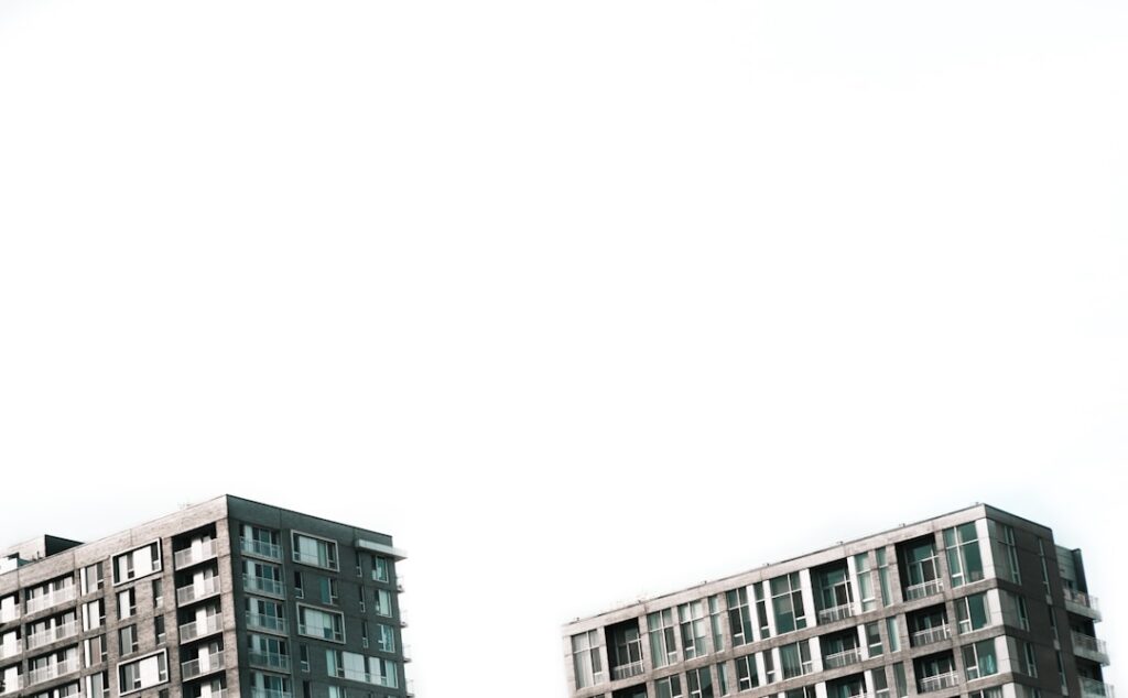 不動産査定額と売却価格の違い｜査定額が高い業者が良い業者ではない理由【宅建士解説】