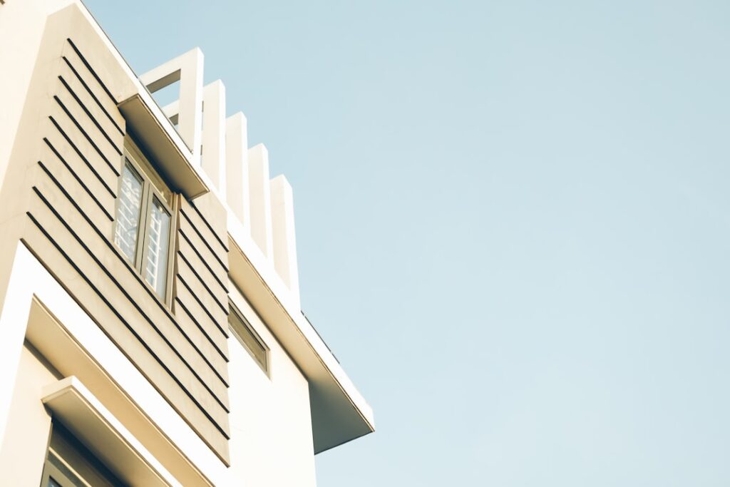 住宅ローンの借り換えのタイミングと手順｜金利差・費用計算・手続きの全て【宅建士監修2026】