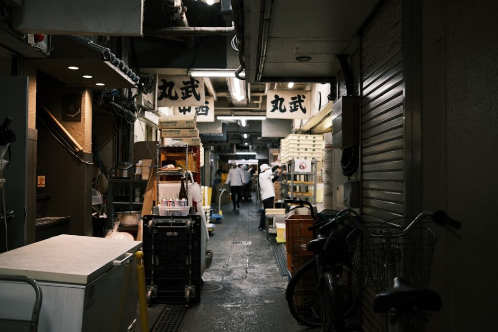 トランクルーム・貸倉庫経営の始め方【初期費用・収益と注意点2026年版】