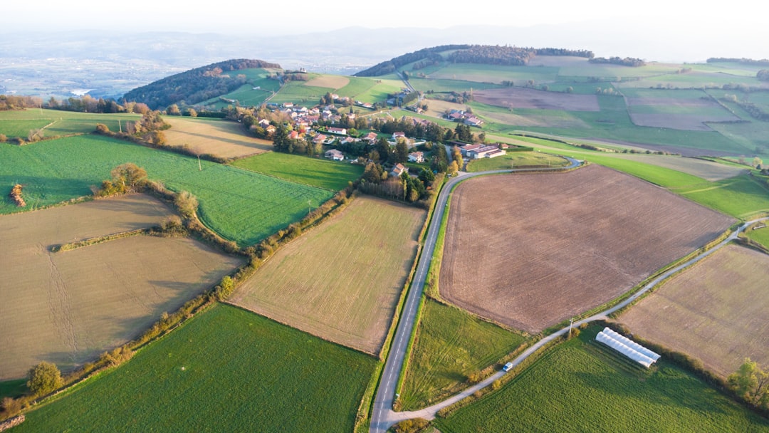地方物件投資vs都市部投資の比較【利回り・空室・出口の違い2026年版】