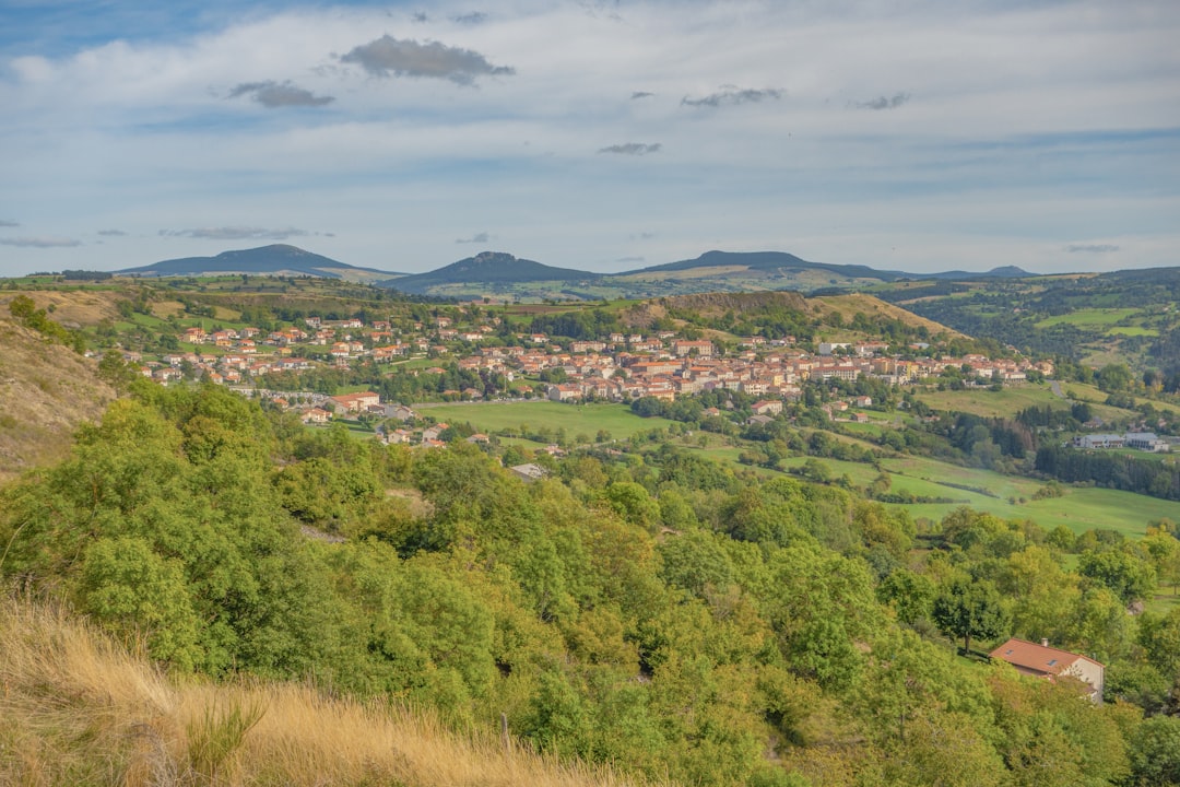 地方物件投資vs都市部投資の比較【利回り・空室・出口の違い2026年版】