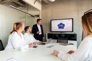 管理業務主任者の独占業務と仕事内容：マン管との違いと試験対策ポイント