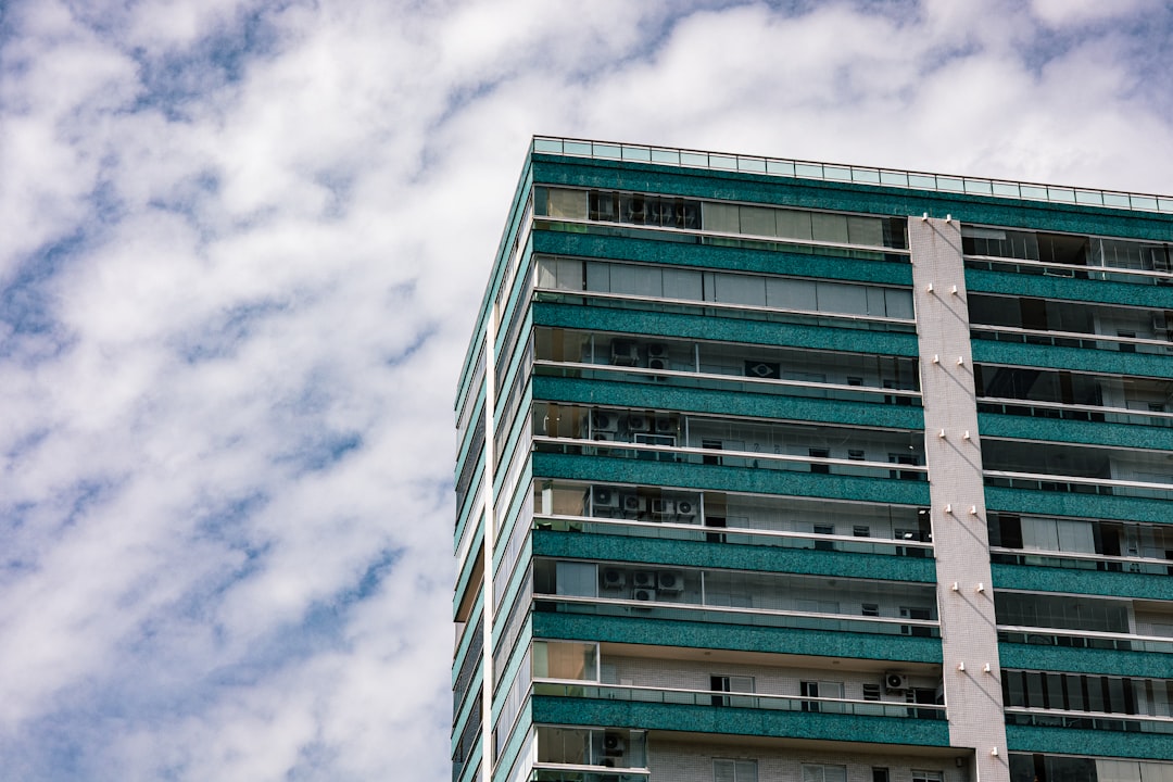 マンション外観・不動産売却・引き渡しのイメージ