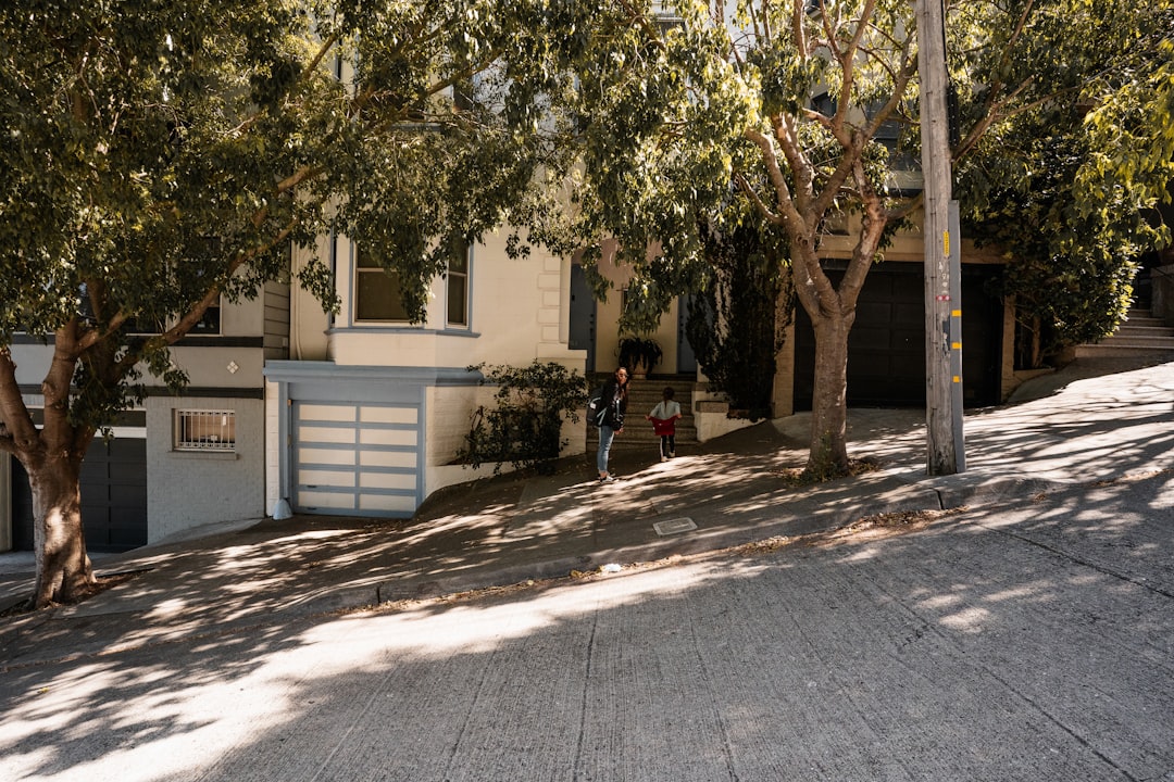 住宅と固定資産税のイメージ