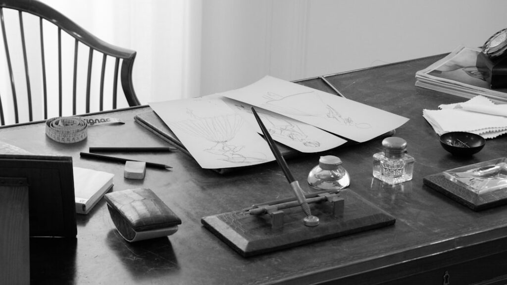 資格試験 勉強 テキスト ノート デスク