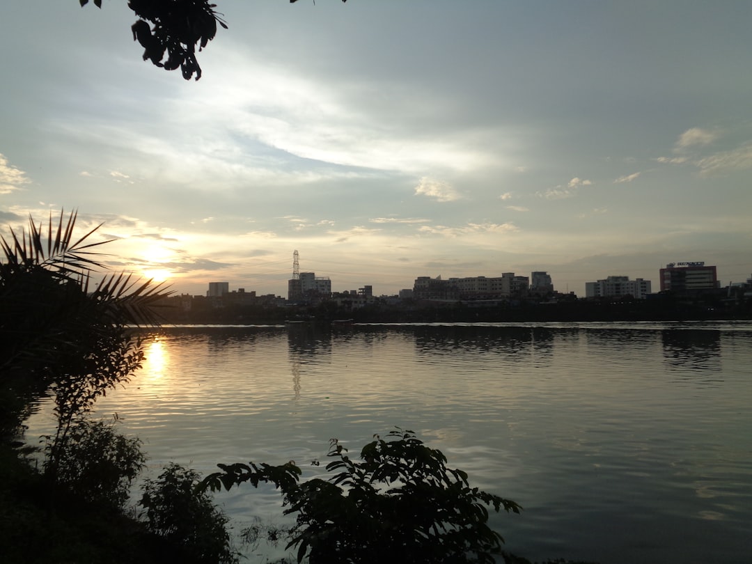 マンション大規模修繕工事｜12年周期・費用相場・積立金不足の対処法 - 不動産四冠ナビ