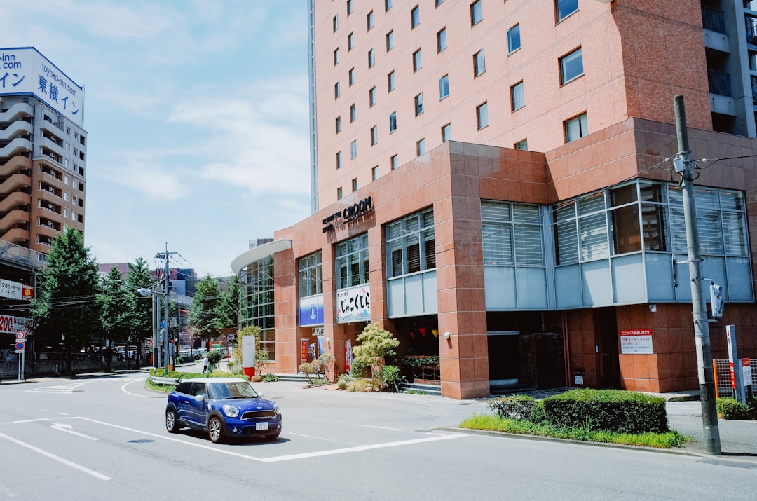 建物外観・近代アパート 800×450px