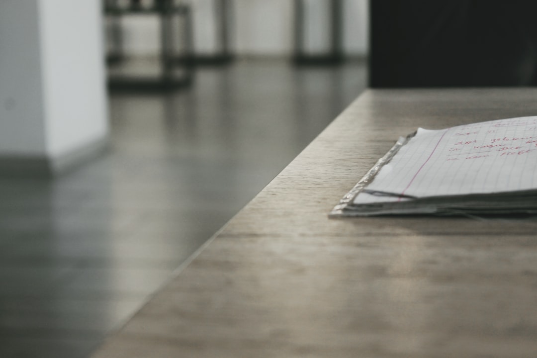 不動産書類・契約関連の書面イメージ 800×450px