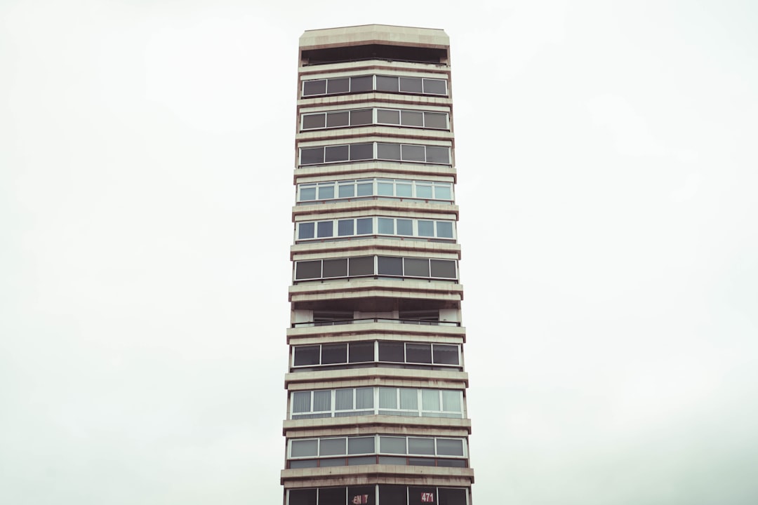 隣接建物・建築現場のイメージ 800×450px