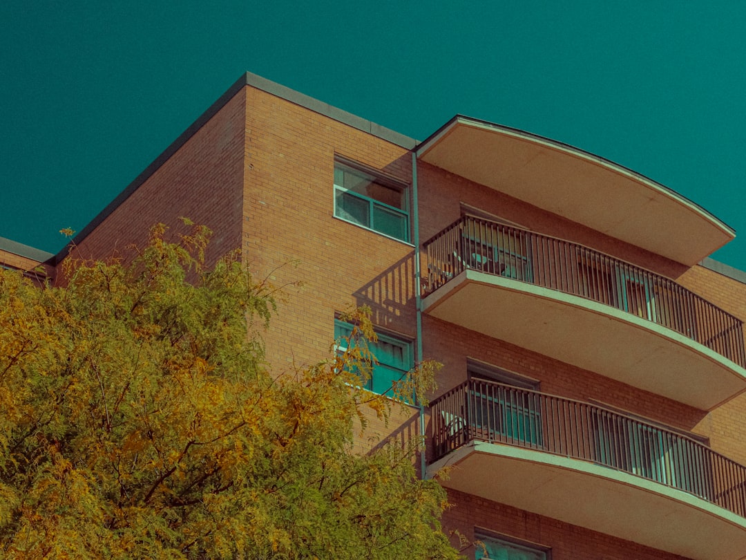 近代マンション・集合住宅外観 800×450px