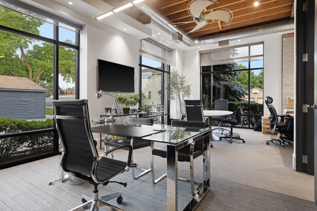 固定資産税・不動産評価のイメージ real estate property building documents workspace